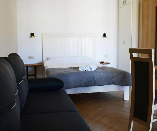 Salem Bed & Breakfast 3*